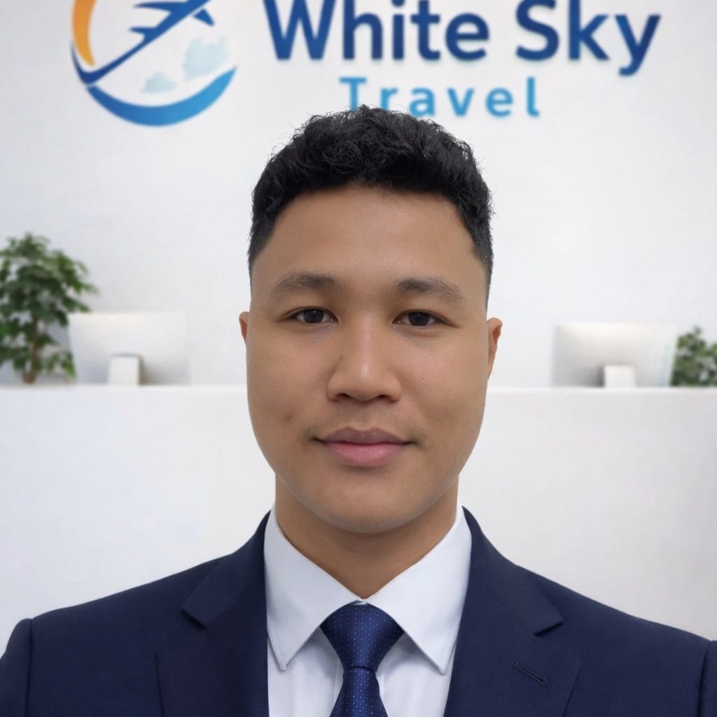 John β Travel Consultant, White Sky Travel Dubai